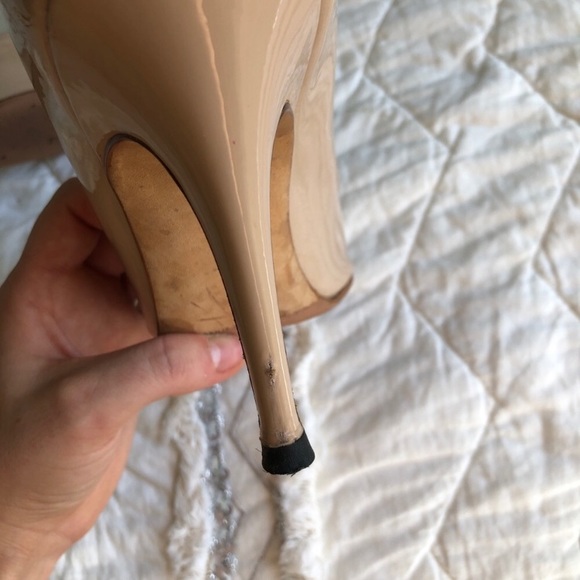 Manolo Blahnik BB Patent 115 mm Pointed-Toe Pump - Picture 5 of 7